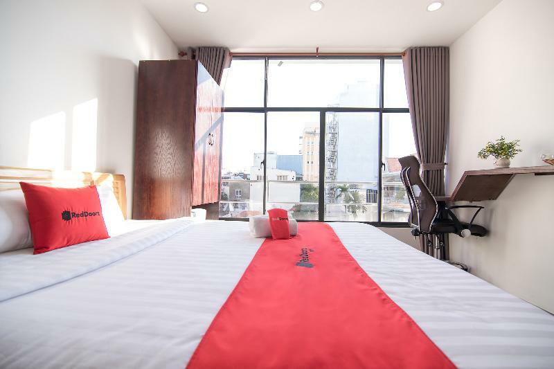 K&T Hotel - San Bay Tan Son Nhat Хошимин Экстерьер фото